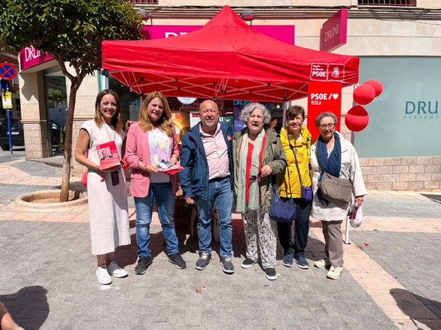 Una nueva línea de autobús conectará Yecla con Villena gracias al cuarto pilar, 'MÁS MOVIMIENTO', del programa de Cristóbal Ruiz para el PSOE en Yecla